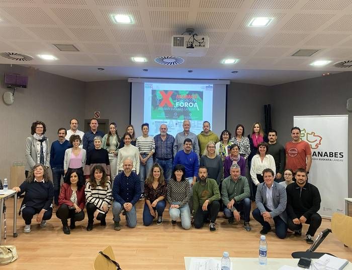 Lanabes - Arabako enpresen foroa - CIFP Ciudad Jardin LHII