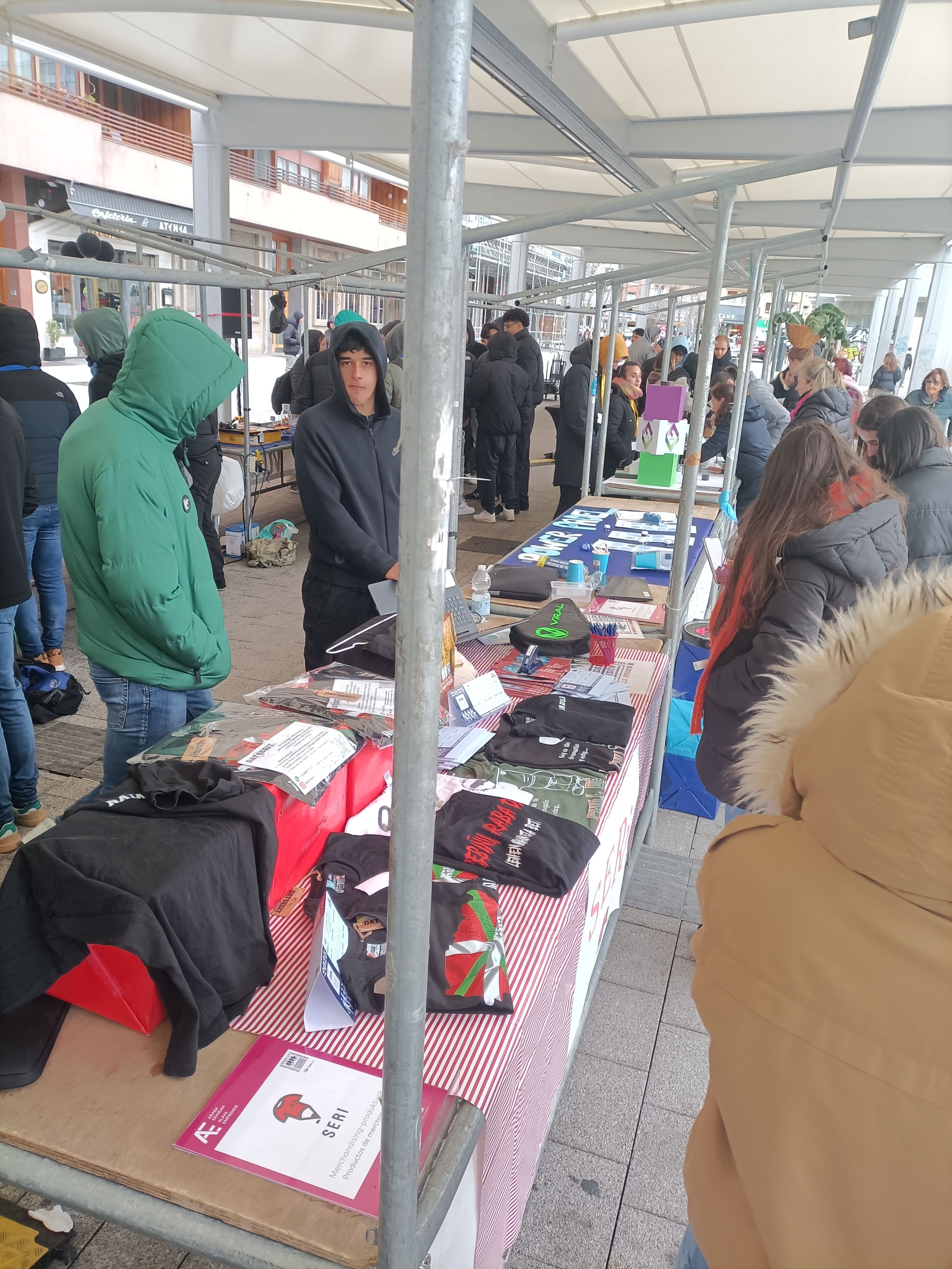 Arabako eskola enpresa azoka 2025 - CIFP Ciudad Jardin LHII