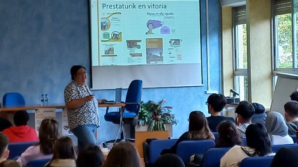 PRESTATURIK hitzaldia: Emakumearen rola Kolonbian - CIFP Ciudad Jardin LHII