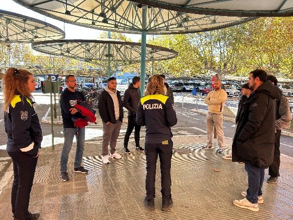 Visita a la comisaria de la policía-local de Vitoria-Gasteiz - CIFP Ciudad Jardin LHII