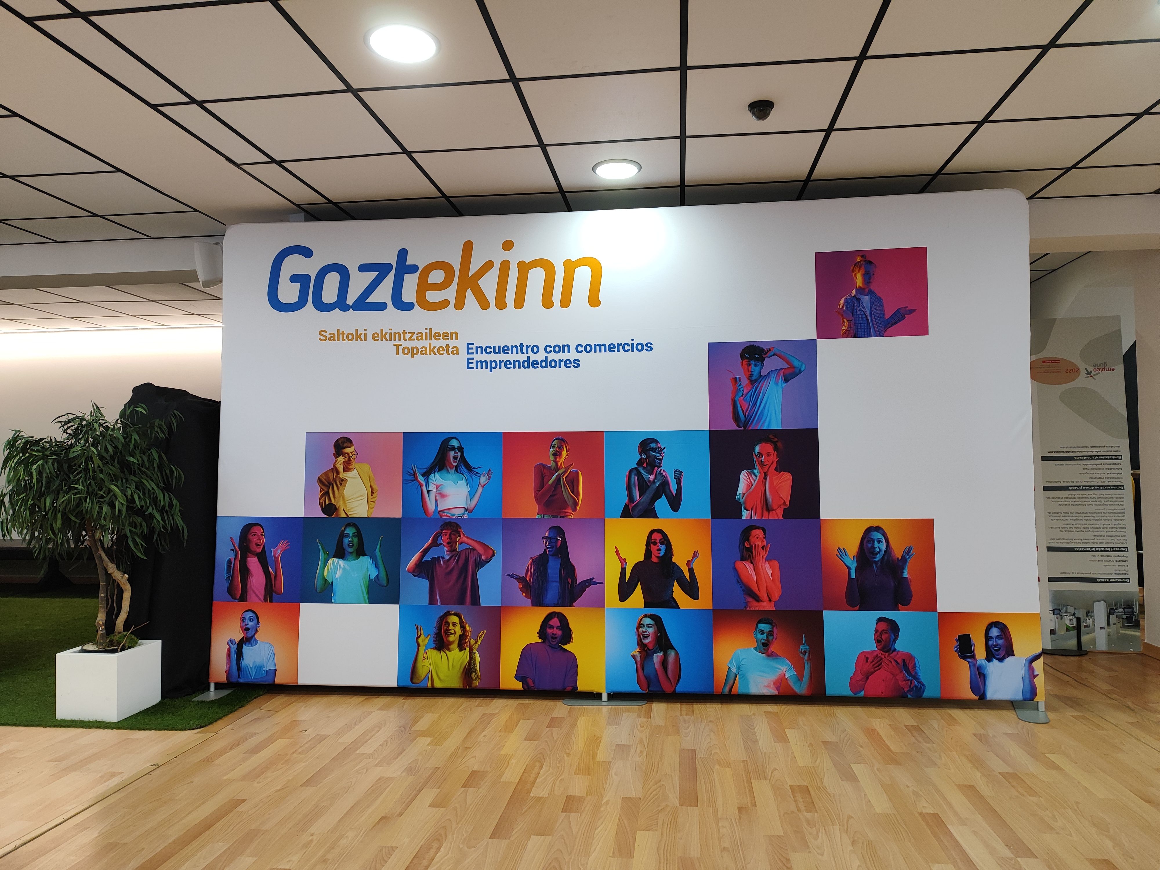 Marketina eta Publizitata eta Salmenten eta Salmenta Espazioen kudeaketako zikloetako lehenengo mailako ikasleek Gaztekinn ekimenean parte hartu dute - CIFP Ciudad Jardin LHII