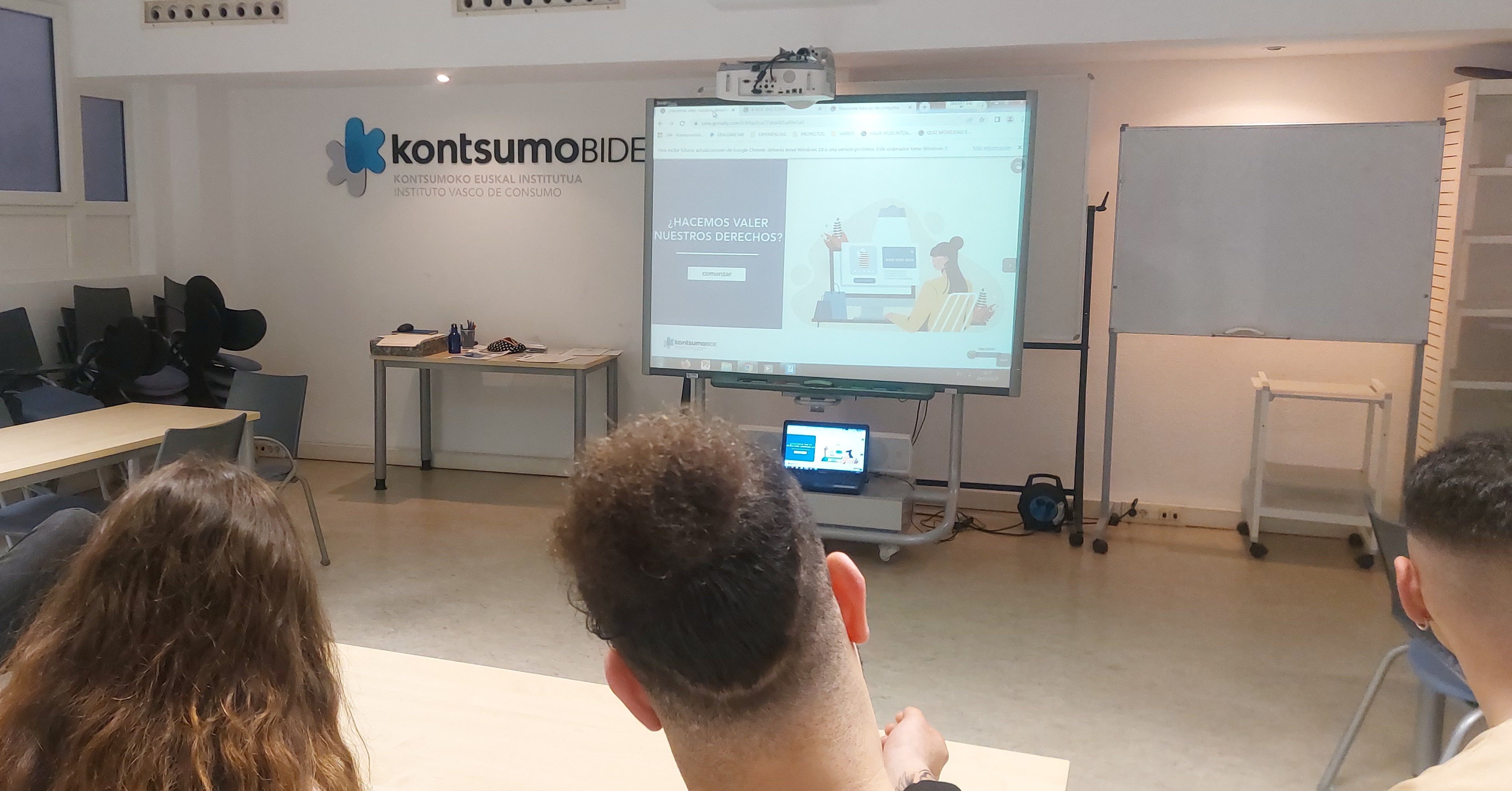 MP2KO IKASLEEN IRTEERA KONTSUMOBIDERA - CIFP Ciudad Jardin LHII