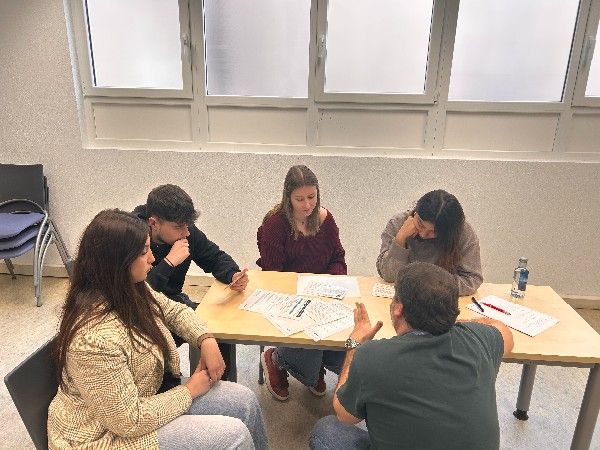 AD1 BEZEROAREN ARRETARAKO PRESTAKUNTZA KONTSUMOBIDEN - CIFP Ciudad Jardin LHII