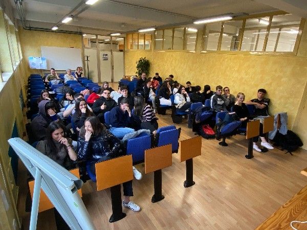 Euskararen motibazio-saioak AHIZE AEKren eskutik - CIFP Ciudad Jardin LHII