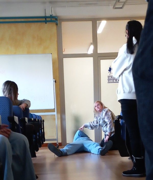 Charla primeros auxilios RPC y prevención de enfermedades cardiovasculares - CIFP Ciudad Jardin LHII