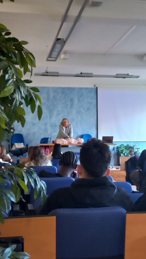 BBB Lehen Sorospenei eta gaixotasun kardiobaskularrei aurre hartzeari buruzko hitzaldia - CIFP Ciudad Jardin LHII