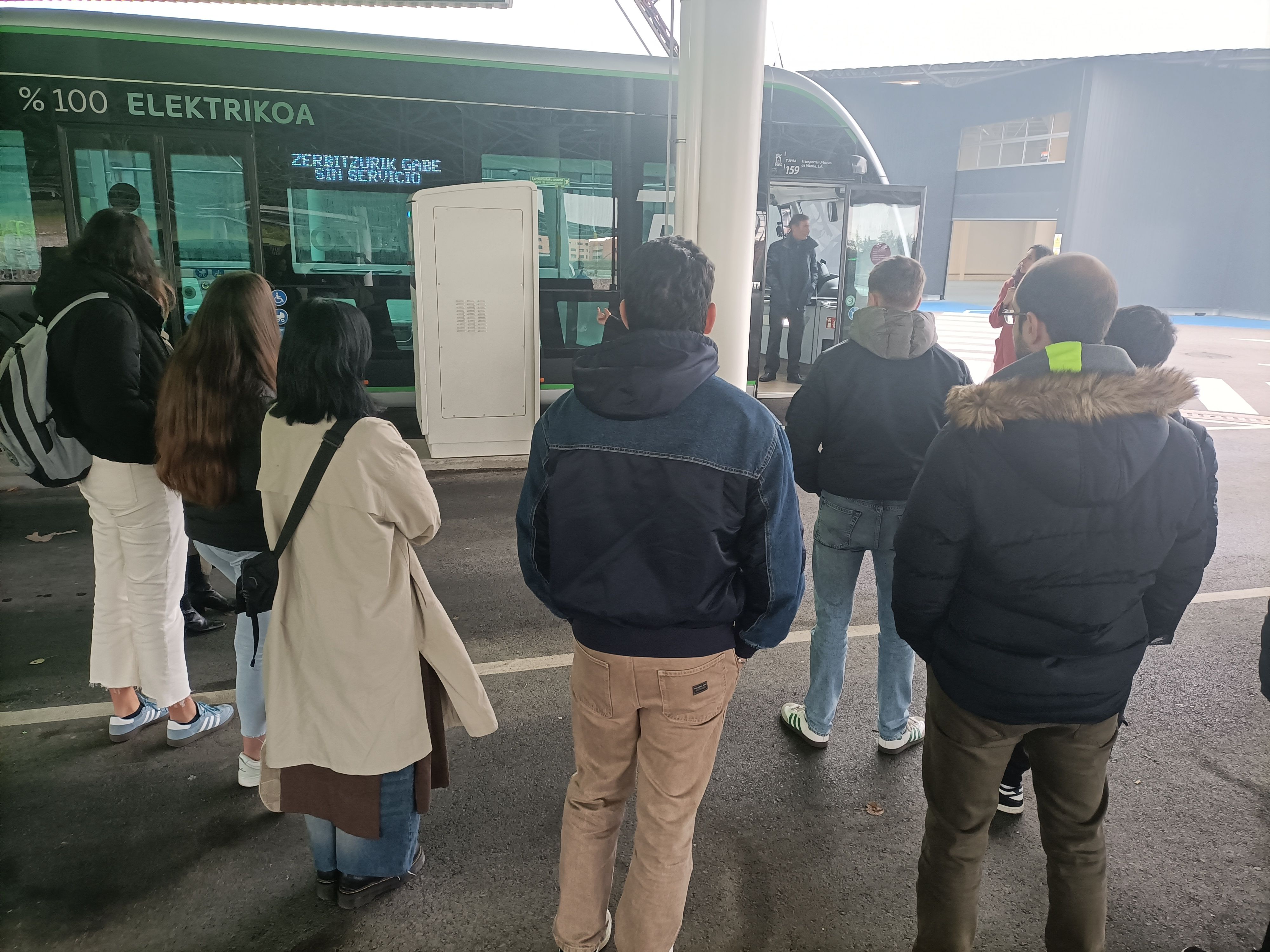 Salida a TUVISA - CIFP Ciudad Jardin LHII