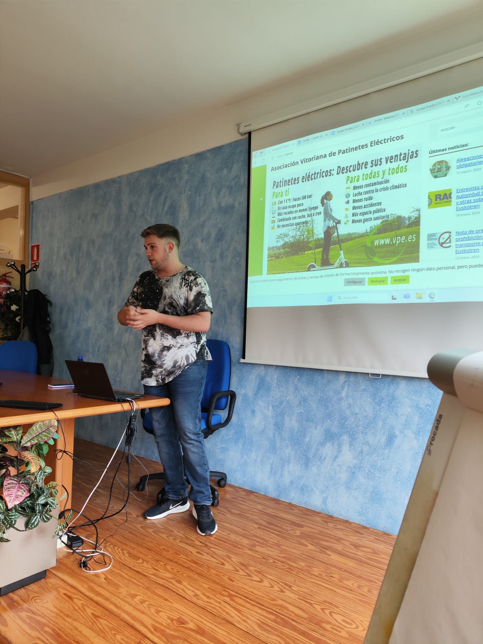 Charla sobre los VMP (vehículos de movilidad personal) - CIFP Ciudad Jardin LHII
