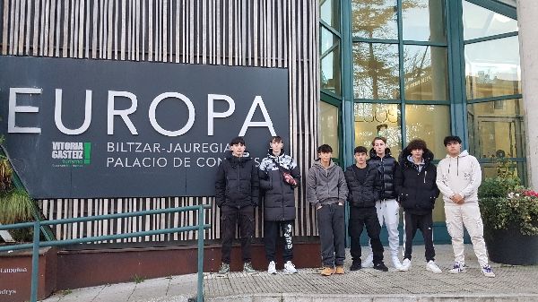 XARE Euskarazko Kultura Digitalaren V. Jardunaldiak - CIFP Ciudad Jardin LHII